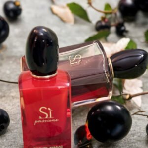 V22-Si-Passione-red-Giorgio-Armani-017.jpeg www.kolhaaga.com