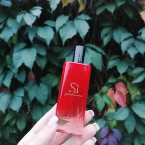 V22-Si-Passione-red-Giorgio-Armani-029.jpeg www.kolhaaga.com