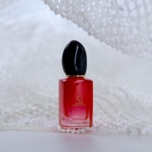 V22-Si-Passione-red-Giorgio-Armani-033.jpeg www.kolhaaga.com